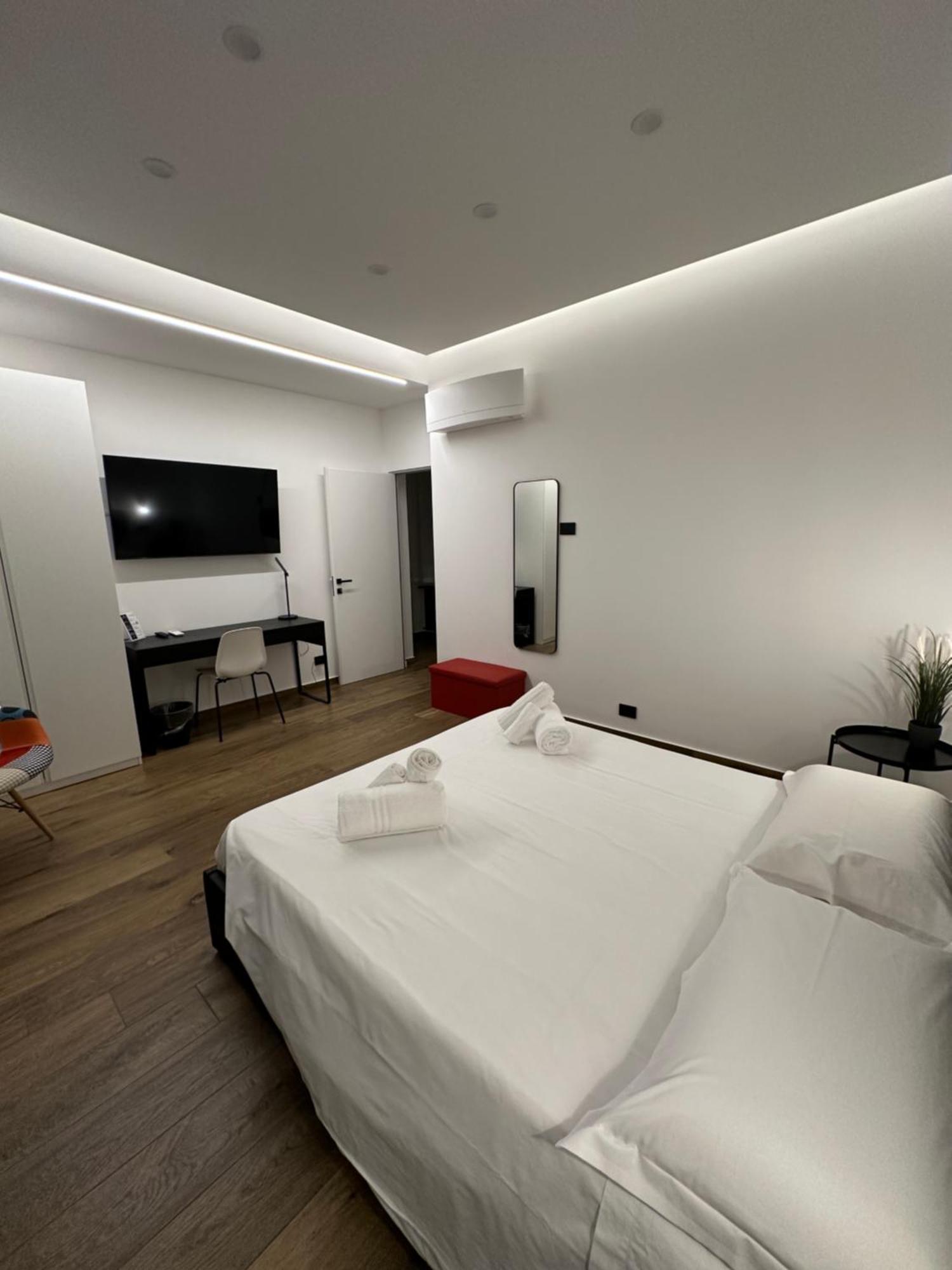 Borgiarooms Luxury Apartment Milazzo Exterior photo